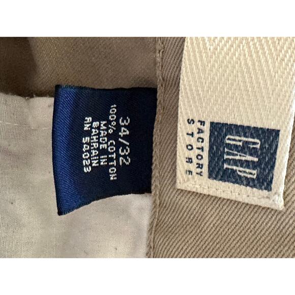 Y2K GAP Mens Chinos Size 34/32 Khaki Pleated Cuffed Classic Twee Preppy Casual - Picture 3 of 10